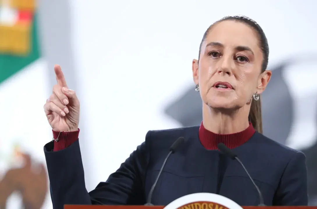 "Revelación explosiva: la jefa del gobierno federal desenmascara la trama de 'huachicol fiscal' que involucra a empresarios estadounidenses y sacude el sistema económico nacional"
